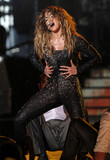 121202_Malaysia_Jennifer_Lopez_1.jpg