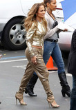 Arriving_to_the_American_Idol_set_-_4-25-12_28829.jpg