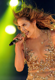 Jennifer_Lopez_20120816_LiveLA_020.jpg