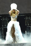 Jennifer_Lopez_20120816_LiveLA_124.jpg