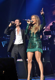 Jennifer_Lopez_and_Marc_Anthony_perform_in_Puerto_Rico2C_Oct_182C_2010_281629.jpg