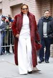 90893841_jennifer_lopez_12122018_adds_05.jpg