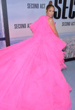 90909269_jennifer_lopez_12122018_60.jpg
