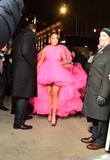 90909277_jennifer_lopez_12122018_68.jpg