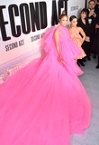 90909289_jennifer_lopez_12122018_80.jpg