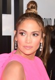 90909290_jennifer_lopez_12122018_81.jpg