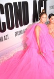 90909294_jennifer_lopez_12122018_86.jpg