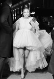 90909295_jennifer_lopez_12122018_87.jpg