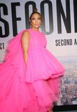 90909317_jennifer_lopez_12122018_108.jpg