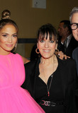 90909331_jennifer_lopez_12122018_120.jpg