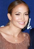 JenniferLopez4_122_390lo.jpg