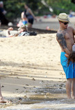 At_the_beach_in_Hawaii_-_Nov_2011_28429.jpg