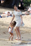 At_the_beach_in_Hawaii_-_Nov_2011_28629.jpg