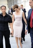 Leaving_the_Capitol_Hill_-_Sep_2009.jpg
