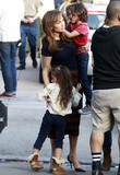jlo_32_282629.jpg