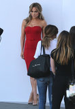 jlo_83484_281129.jpg