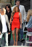 jlo_84646_281129.jpg
