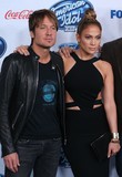jlo_865_282129.jpg