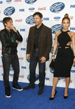 jlo_865_282529.jpg