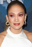 jlo_foxparty01A_281029.jpg