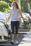 jlo_gym01A_282229.jpg