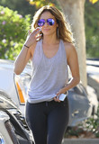jlo_gym01A_282729.jpg