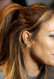jlo_idolphotocall02A_28429.jpg