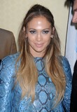 jlo_idolphotocall02A_28629.jpg