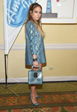 jlo_idolphotocall03A_28429.jpg