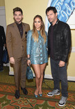 jlo_idolphotocall03A_28729.jpg