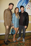 jlo_idolphotocall_01A_283329.JPG
