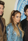 jlo_idolphotocall_01A_284129.JPG