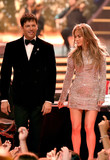 jlofinaleidol_show1_283129.jpg