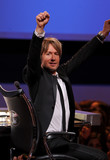 jlofinaleidol_show1_283729.jpg