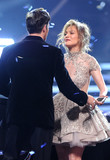 jlofinaleidol_show1_285429.jpg